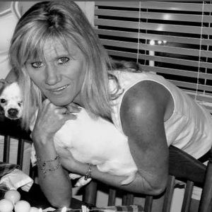 Meet your Posher, Debbie